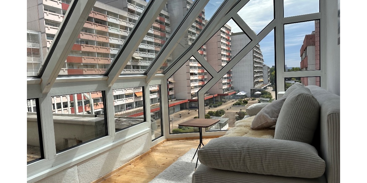 Studio mit Wintergarten mit Aussicht